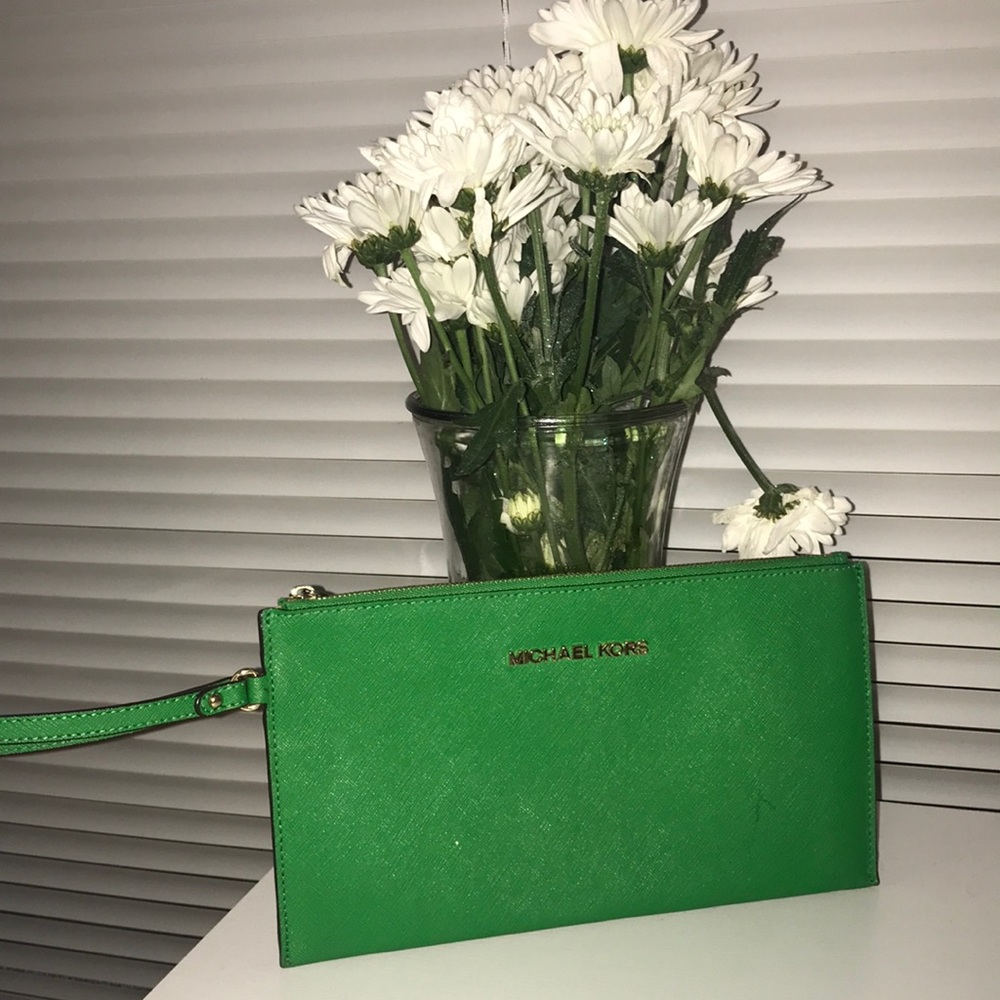 Michael Kors Green Wristlet